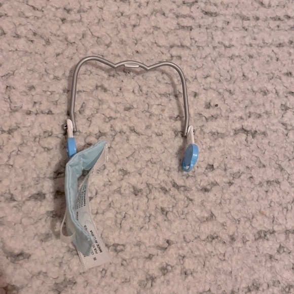 American Girl Healthy Smile Set - Picture 4 of 6